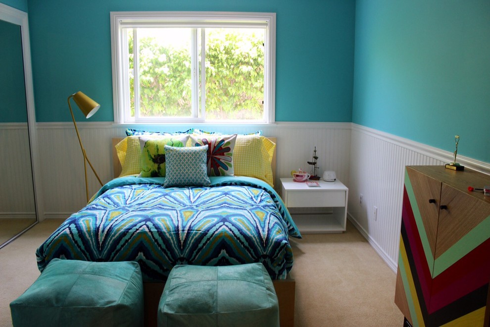 This is an example of a contemporary kids' bedroom in Los Angeles.
