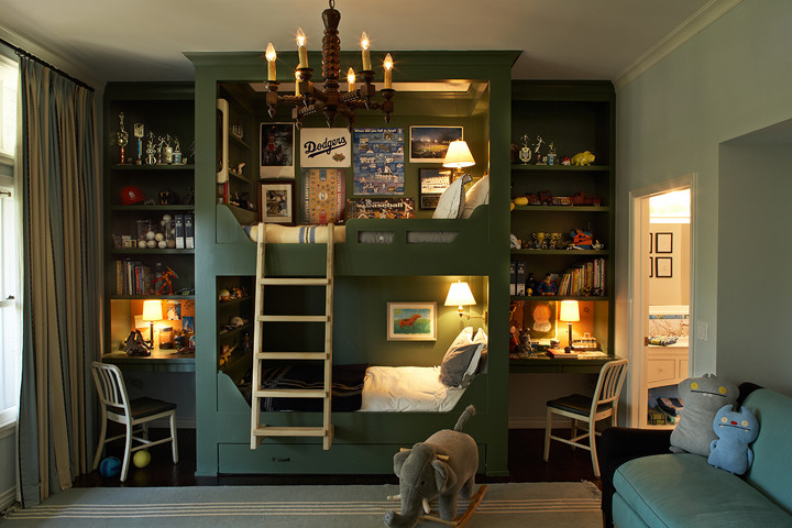 This is an example of an eclectic kids' bedroom in Los Angeles.
