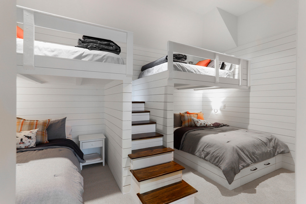 Idee per una grande cameretta da letto da 4 a 10 anni minimal con pareti bianche, moquette e pavimento beige