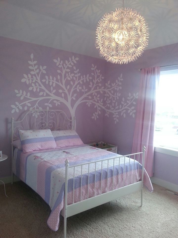 Example of a transitional kids' room design in Other