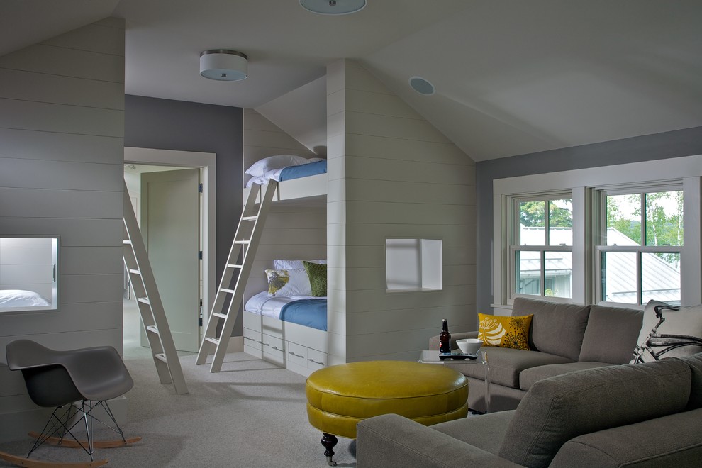 Пример оригинального дизайна: нейтральная детская в современном стиле с спальным местом, серыми стенами и ковровым покрытием для ребенка от 4 до 10 лет, двоих детей