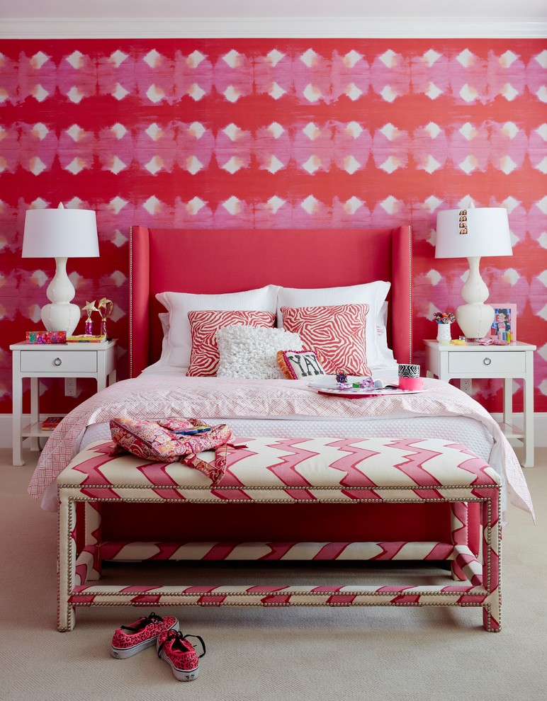 Imagen de dormitorio infantil de 4 a 10 años tradicional renovado con paredes multicolor, moqueta y suelo beige