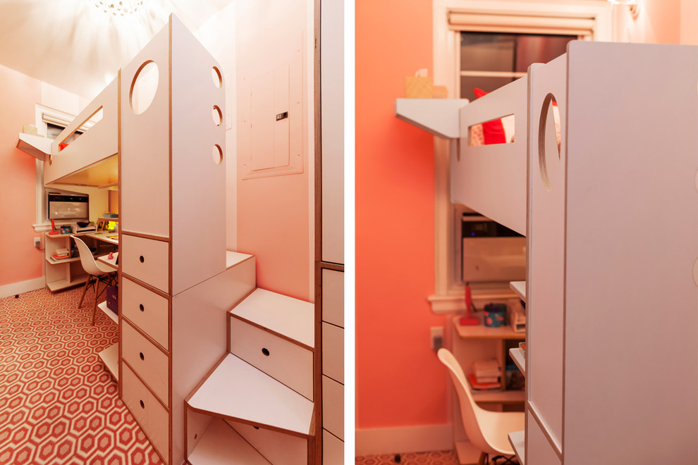 Immagine di una piccola cameretta per bambini contemporanea con pareti rosa e moquette