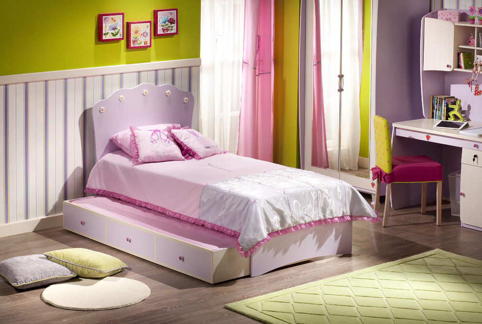 Idée de décoration pour une chambre de fille design.