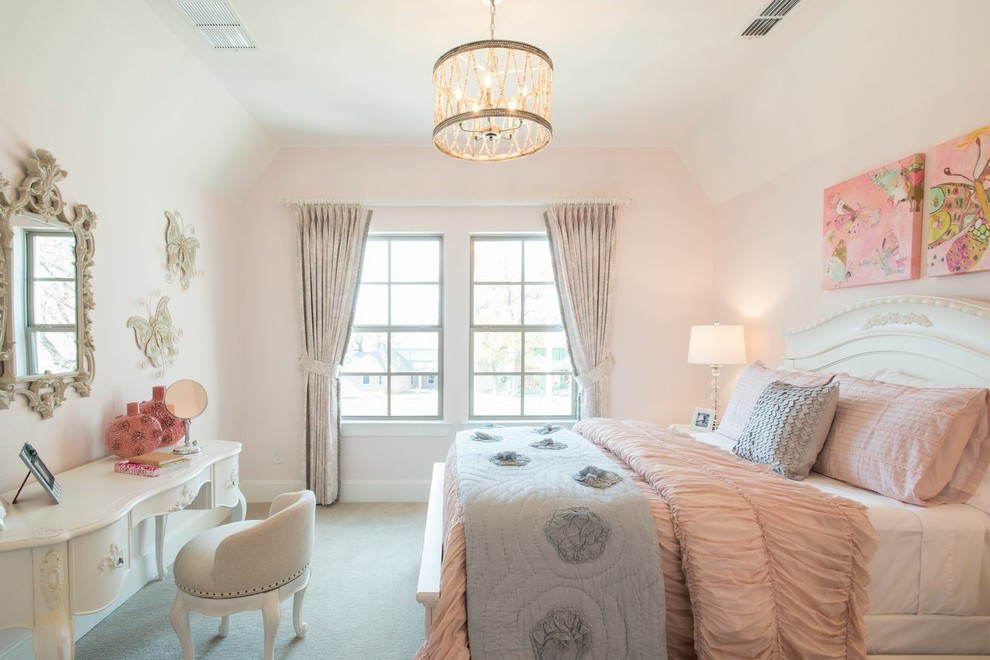 Design ideas for a classic kids' bedroom for girls in Dallas with pink walls and carpet.