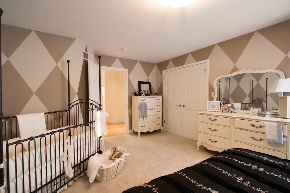 Design ideas for a traditional kids' bedroom in Other.