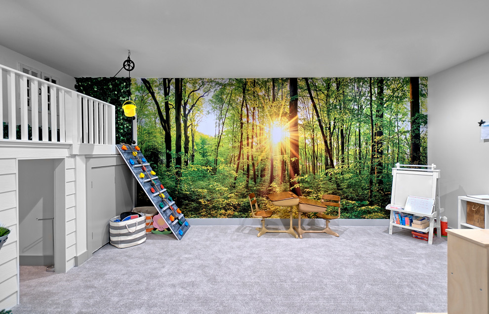 Cette photo montre une grande chambre d'enfant de 4 à 10 ans chic avec un mur blanc, moquette, un sol gris et du papier peint.