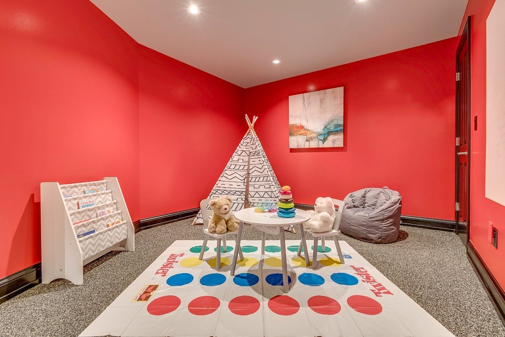 Inspiration pour une salle de jeux d'enfant de 4 à 10 ans traditionnelle avec un mur rouge.