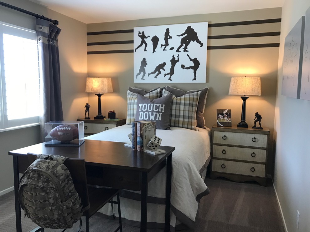 Example of a transitional kids' room design in Orange County