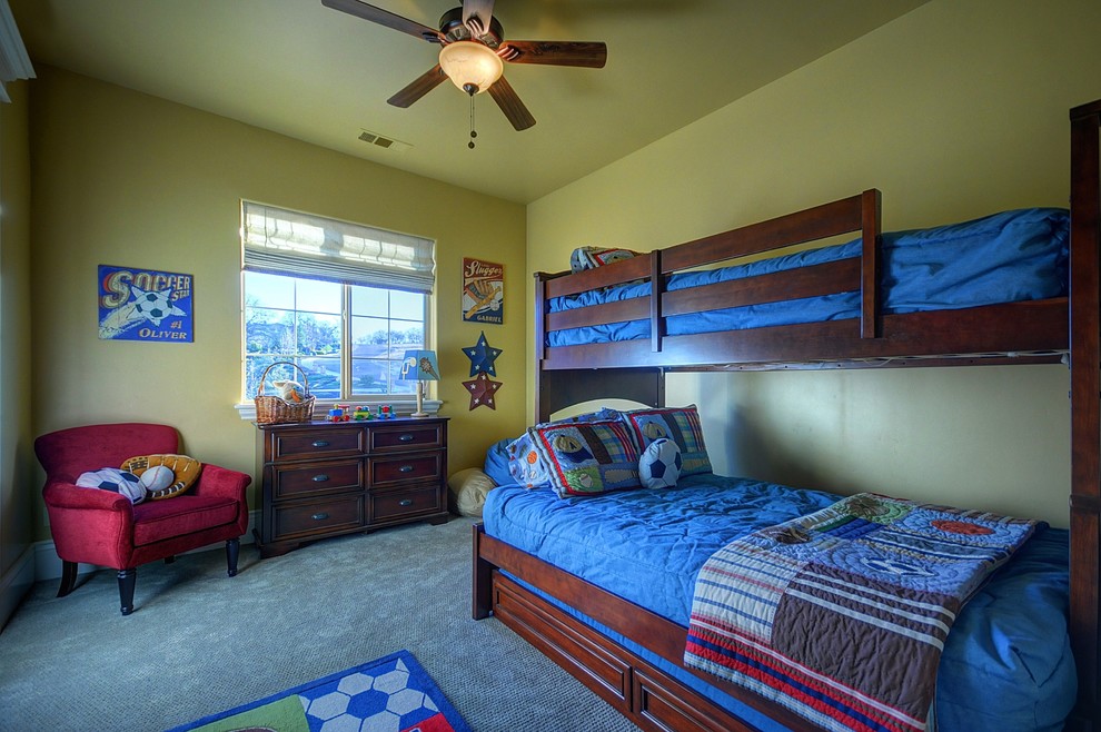 Photo of a mediterranean kids' bedroom in Sacramento.
