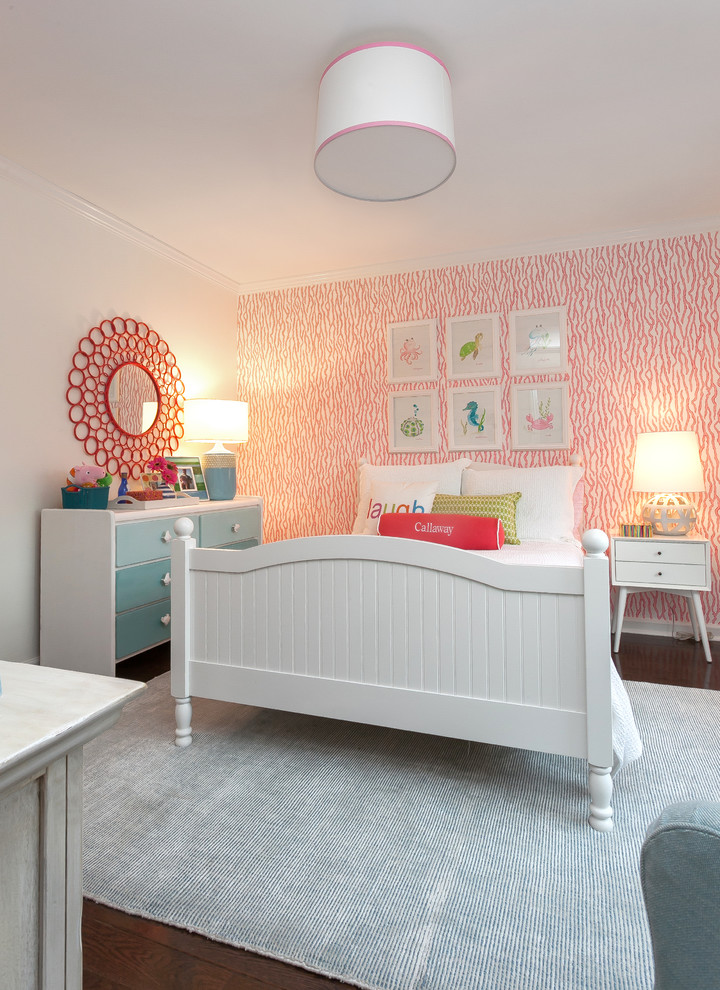 Свежая идея для дизайна: детская среднего размера в стиле неоклассика (современная классика) с спальным местом, розовыми стенами и ковровым покрытием для подростка, девочки - отличное фото интерьера