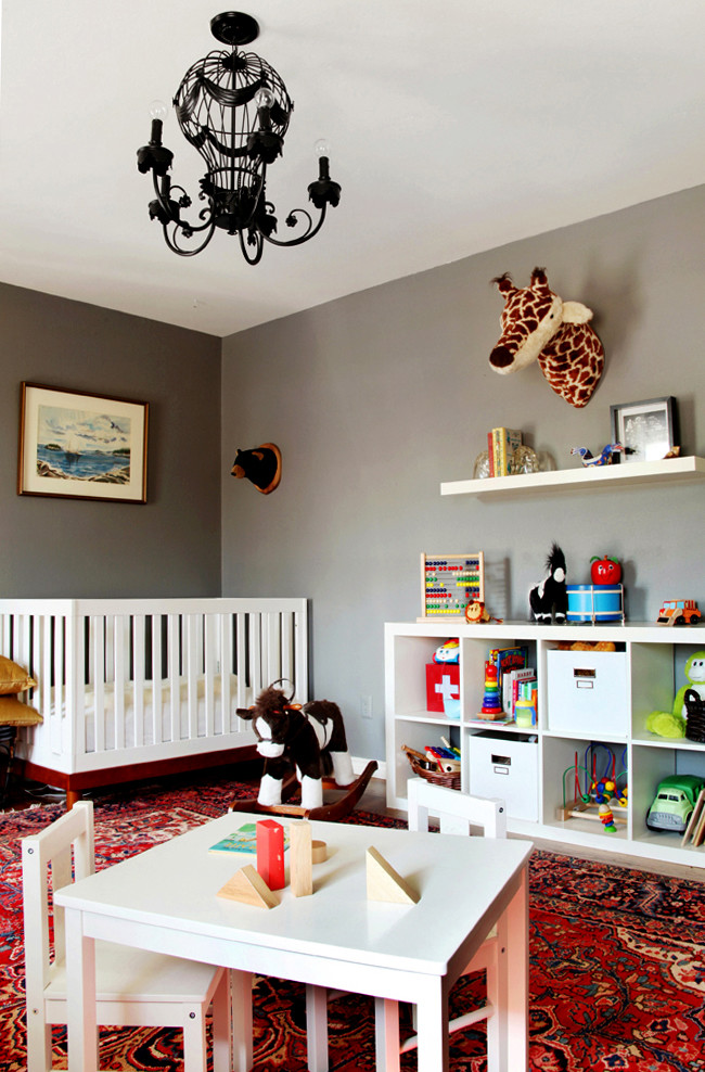 Retro Kinderzimmer mit grauer Wandfarbe in Austin