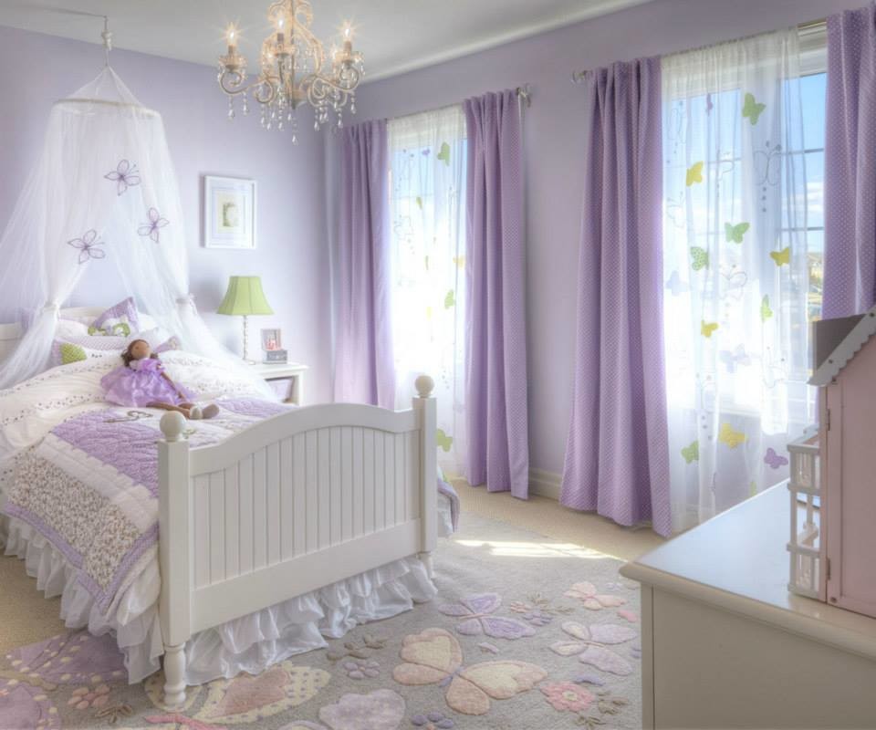 Inspiration för mellanstora moderna barnrum kombinerat med sovrum, med lila väggar, heltäckningsmatta och beiget golv