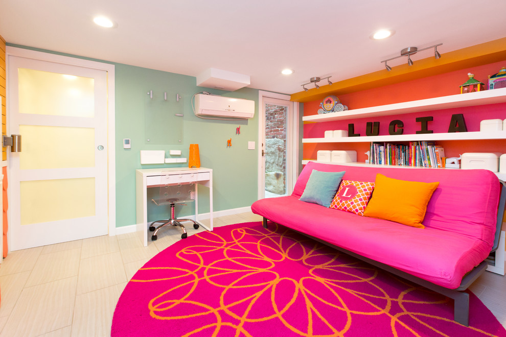Diseño de dormitorio infantil contemporáneo de tamaño medio con paredes azules