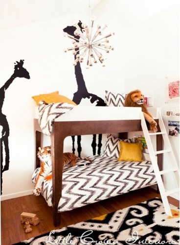 Example of a minimalist kids' room design in Orange County