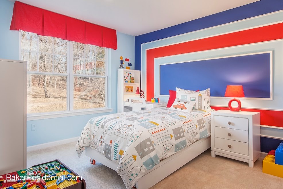 Imagen de dormitorio infantil de 4 a 10 años minimalista de tamaño medio con paredes azules y moqueta