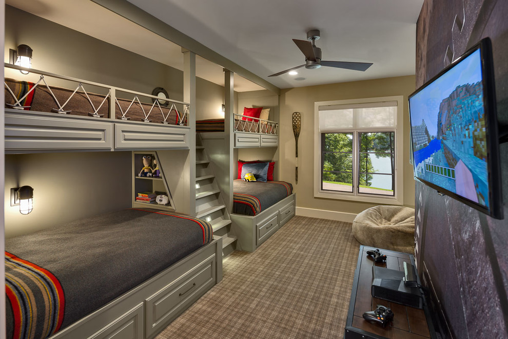 Idées déco pour une grande chambre d'enfant montagne avec un mur beige, moquette et un lit superposé.