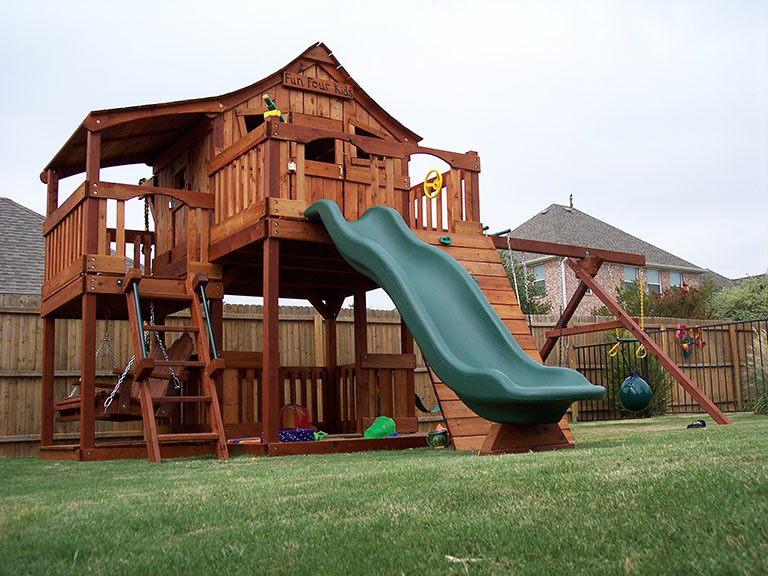 MultiLevel Playhouses Traditional Kids Dallas by Backyard Fun