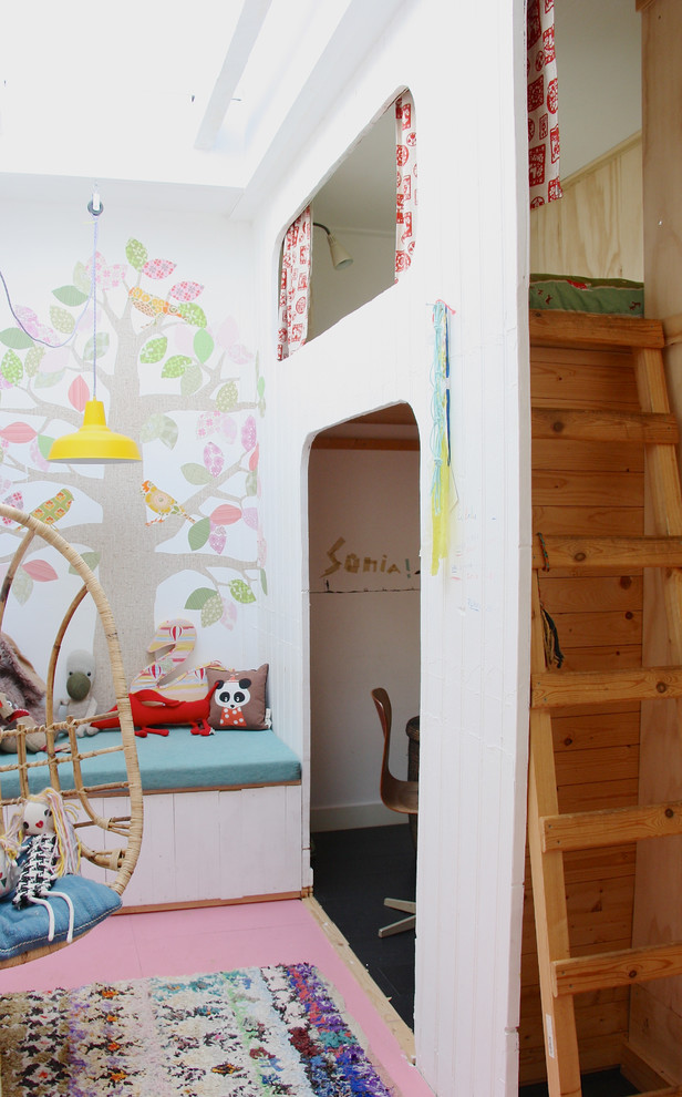 アムステルダムにある北欧スタイルのおしゃれな子供部屋の写真