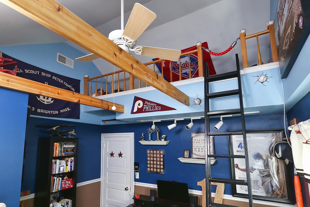 Источник вдохновения для домашнего уюта: детская среднего размера в стиле фьюжн с синими стенами и спальным местом для подростка, мальчика