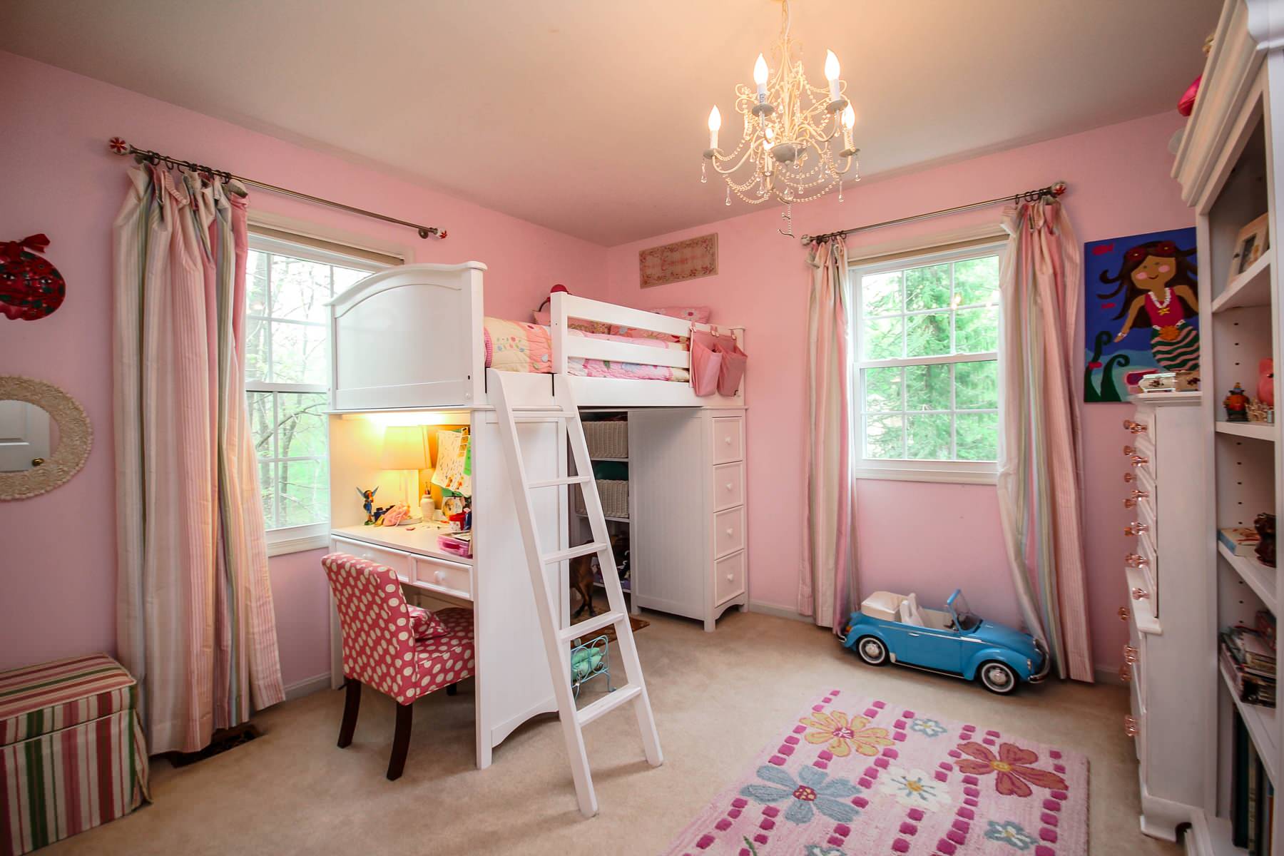 おしゃれな子供部屋 (ピンクの壁) の画像 75選 - 2024年4月 | Houzz