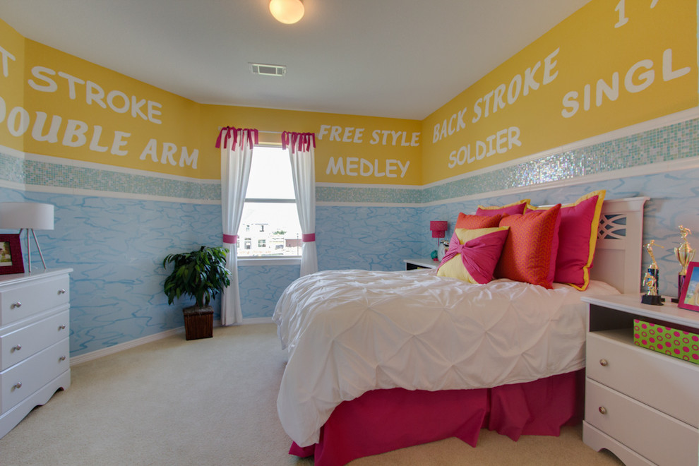 Traditional kids' bedroom in Houston.