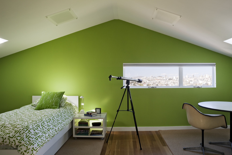 サンフランシスコにあるコンテンポラリースタイルのおしゃれな子供部屋 (緑の壁、ティーン向け) の写真