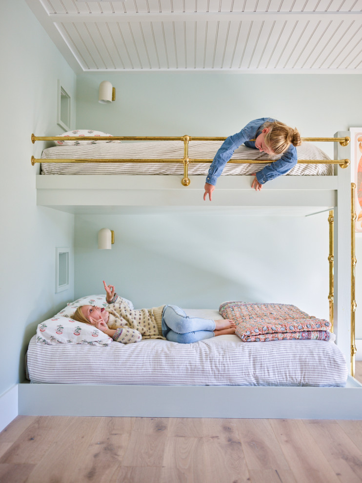 Inspiration for a coastal kids' bedroom in Boston.