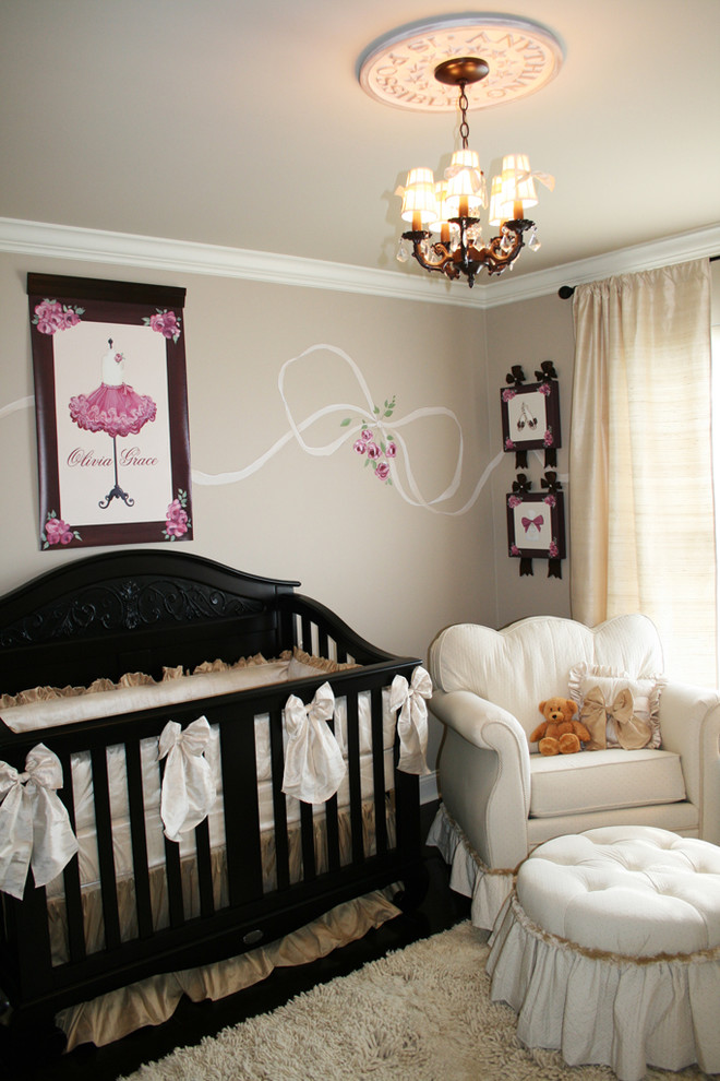 Kids' room - traditional kids' room idea in New York