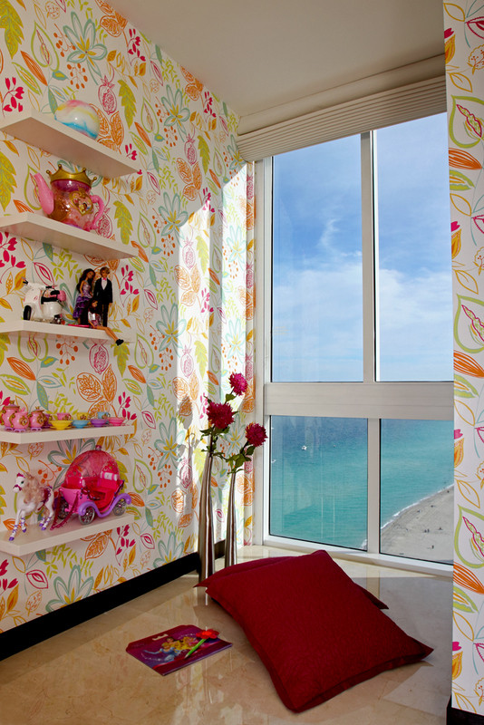Minimalist kids' room photo in Miami
