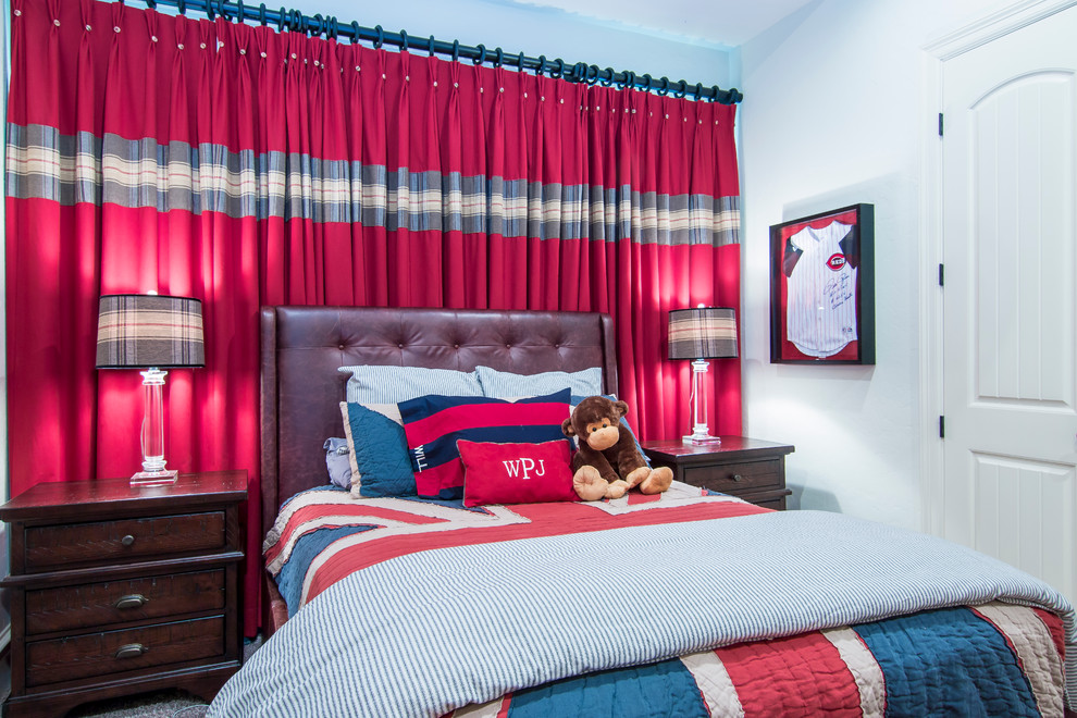 Idéer för mellanstora vintage barnrum kombinerat med sovrum, med blå väggar, heltäckningsmatta och brunt golv