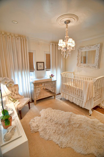 Идея дизайна: комната для малыша в классическом стиле