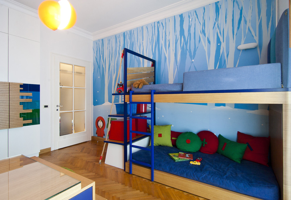Idée de décoration pour une chambre de garçon design avec un lit superposé.