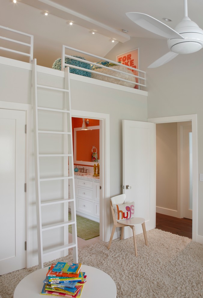 Example of a transitional kids' bedroom design in Orange County