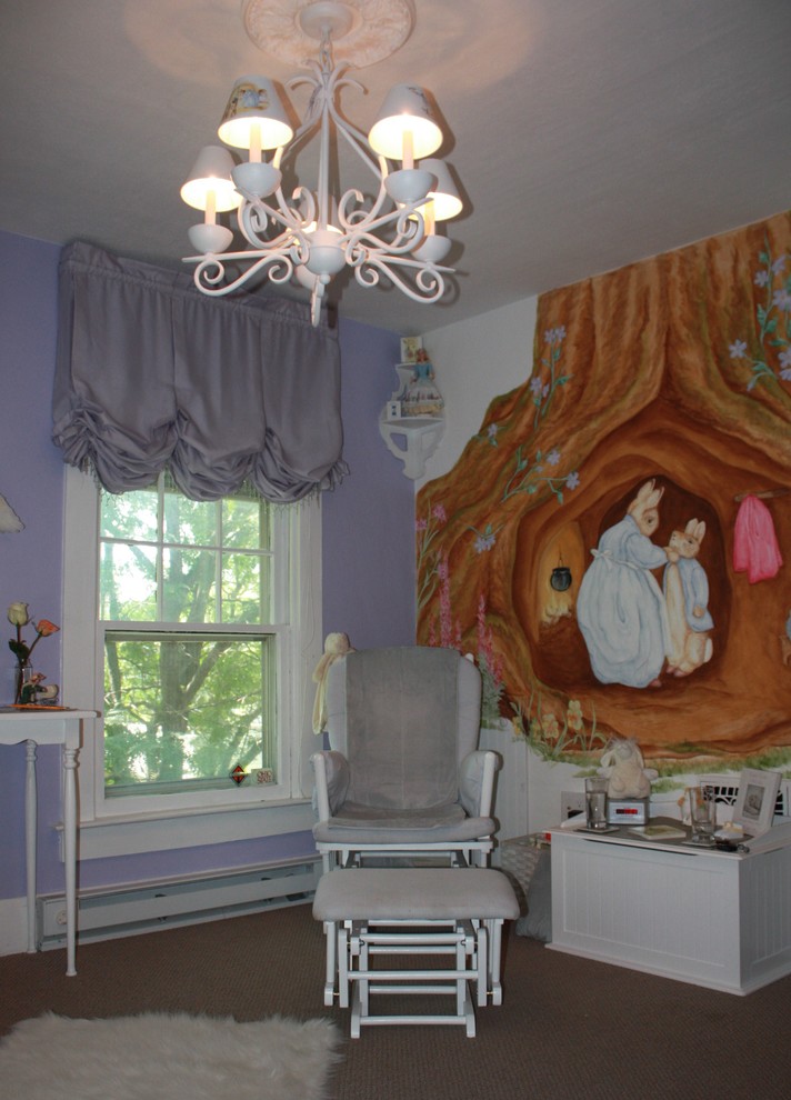 Inspiration for a classic kids' bedroom in Columbus.