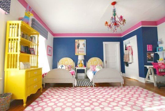 Example of a transitional kids' room design in Richmond