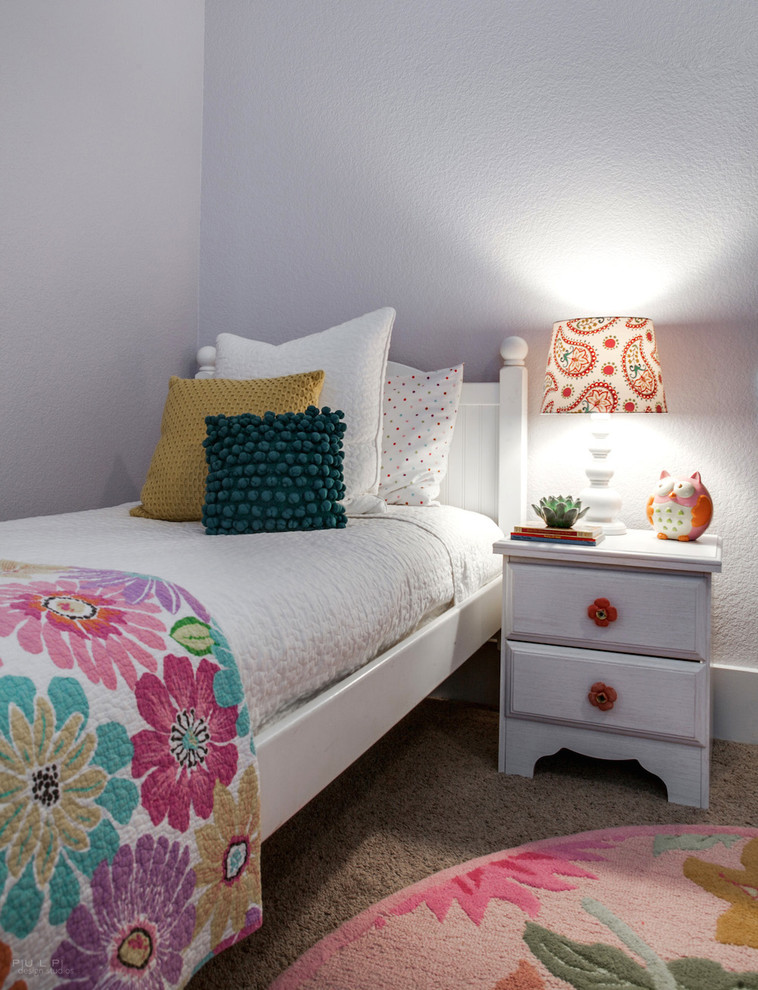 Example of a mid-sized transitional girl carpeted kids' room design in Dallas with gray walls