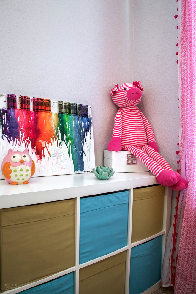 Inspiration for a mid-sized transitional girl carpeted kids' room remodel in Dallas with gray walls