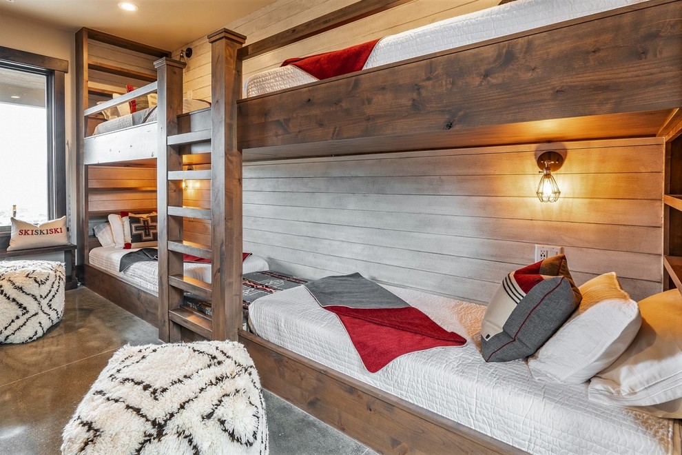 This is an example of a rustic kids' bedroom in Salt Lake City.