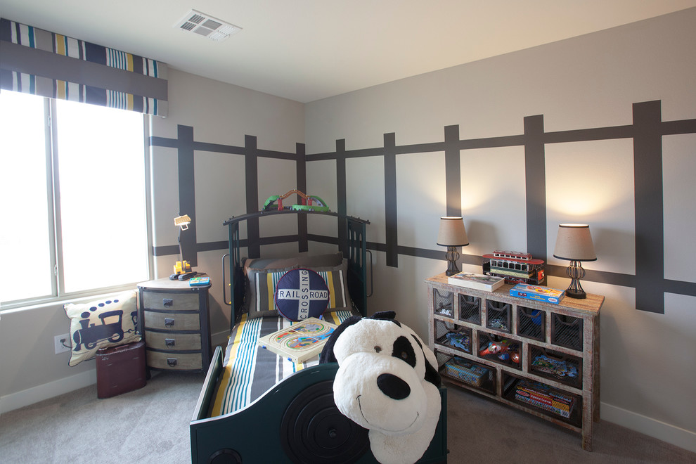 Foto de dormitorio infantil de 4 a 10 años bohemio pequeño con paredes beige y moqueta