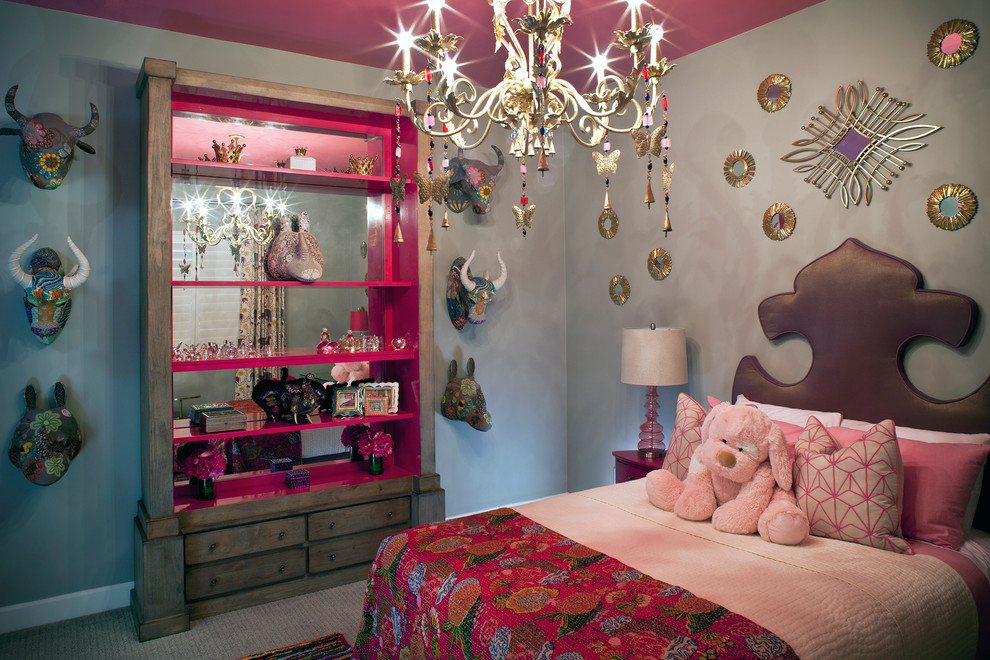 Foto de dormitorio infantil bohemio de tamaño medio con paredes grises y moqueta