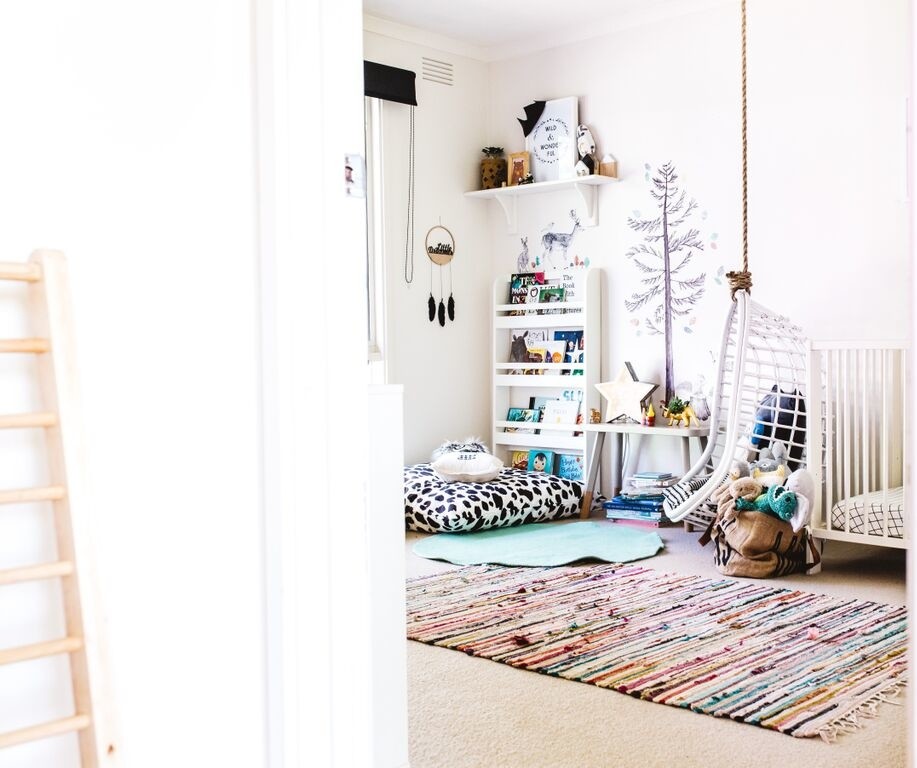 Example of an eclectic kids' room design in Melbourne