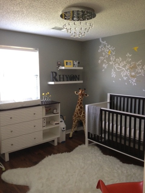 Kids' room - contemporary kids' room idea in New Orleans