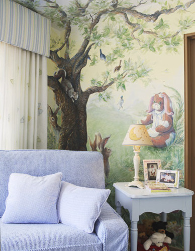 Design ideas for a traditional kids' bedroom in Austin.