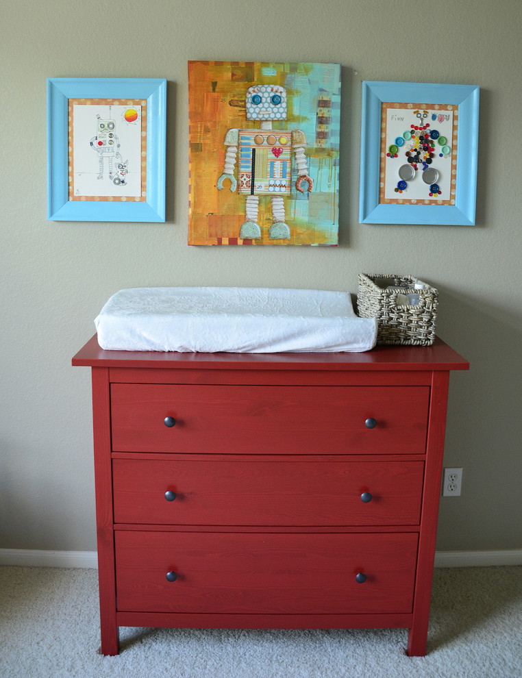 Example of an eclectic kids' room design in Austin