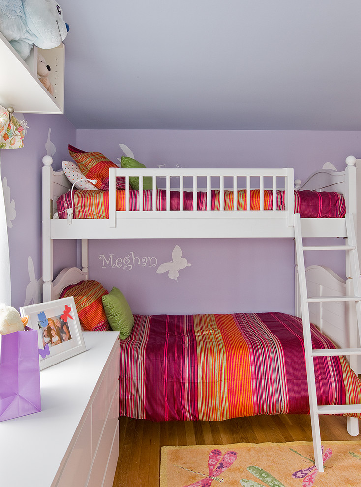 ボストンにあるコンテンポラリースタイルのおしゃれな子供部屋 (二段ベッド) の写真