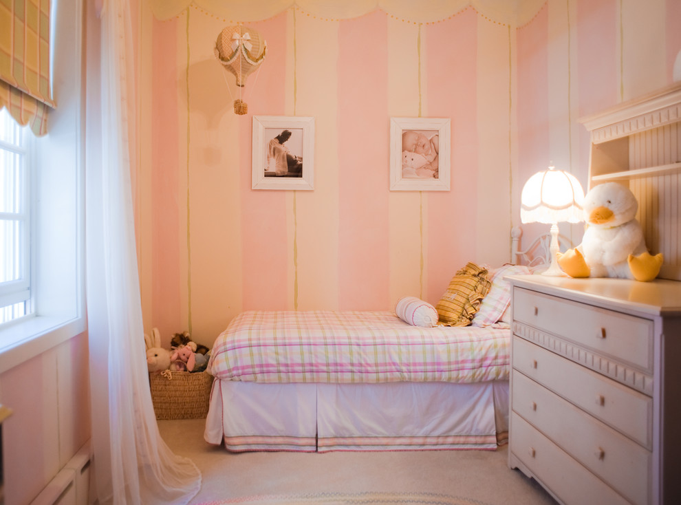 This is an example of a classic kids' bedroom in Philadelphia.