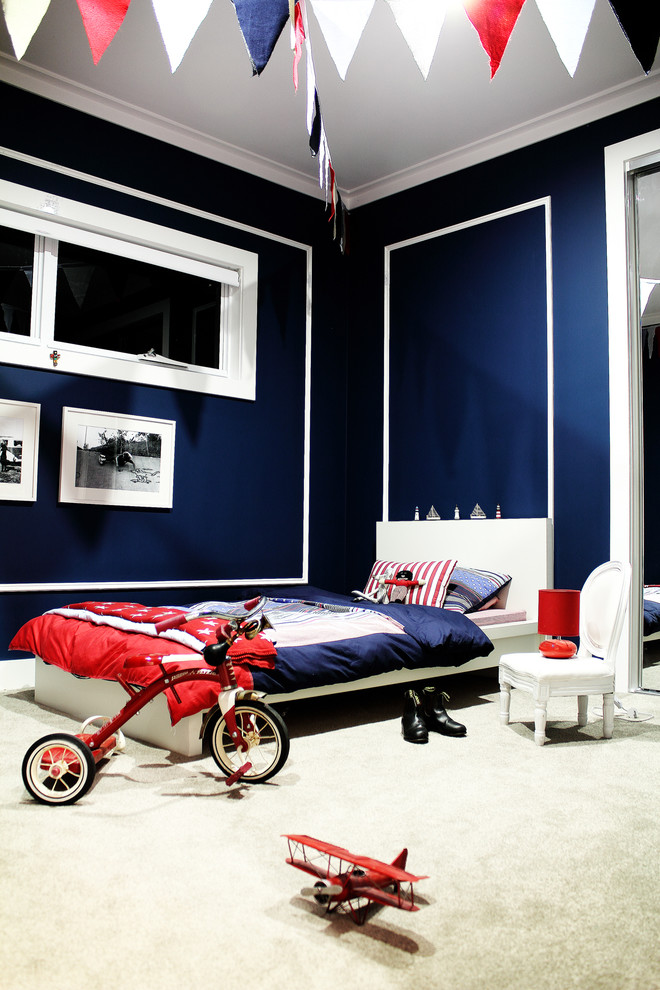 Mittelgroßes Modernes Jungszimmer mit Schlafplatz, blauer Wandfarbe und Teppichboden in Brisbane