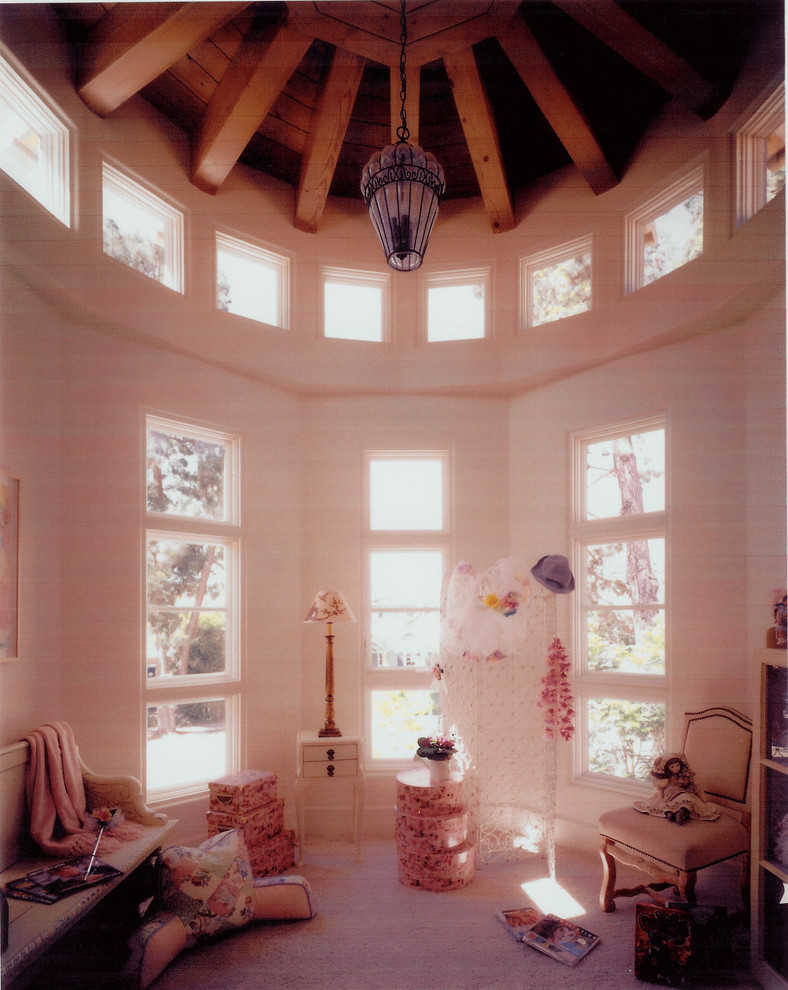 Inspiration for a mediterranean kids' room remodel in Los Angeles