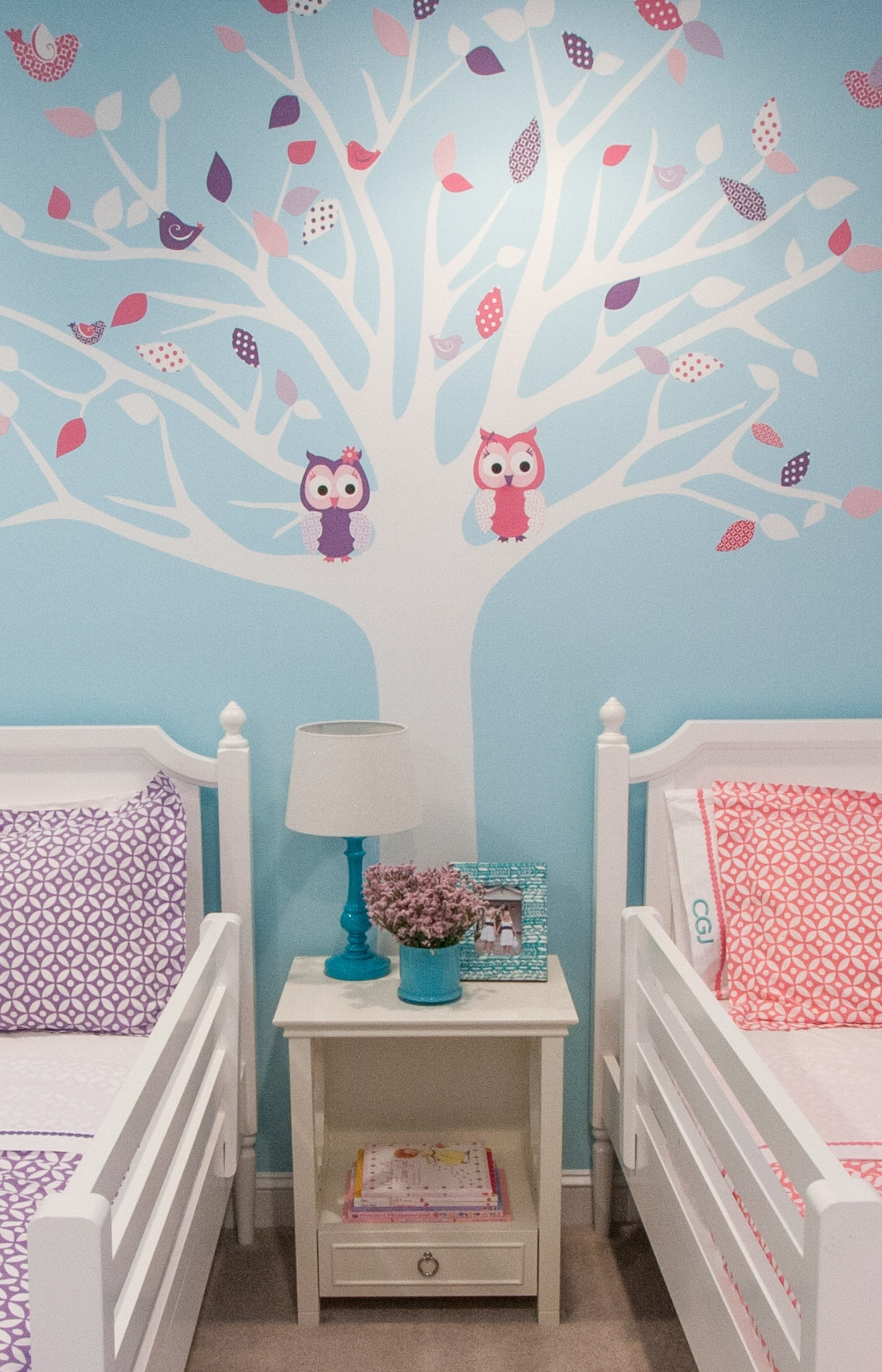 twin girl rooms
